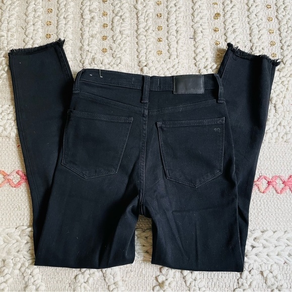 Madewell Black Ripped Knee 10" High Rise Jegging Jean - Picture 3 of 10